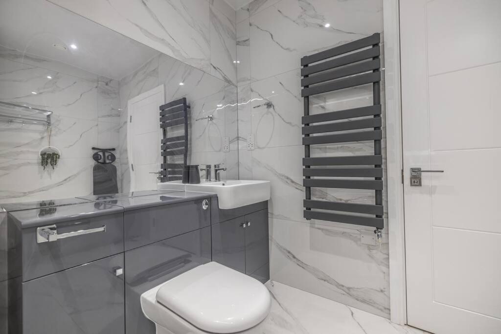The Pocklington - The Golden Mile Suite Leicester Esterno foto