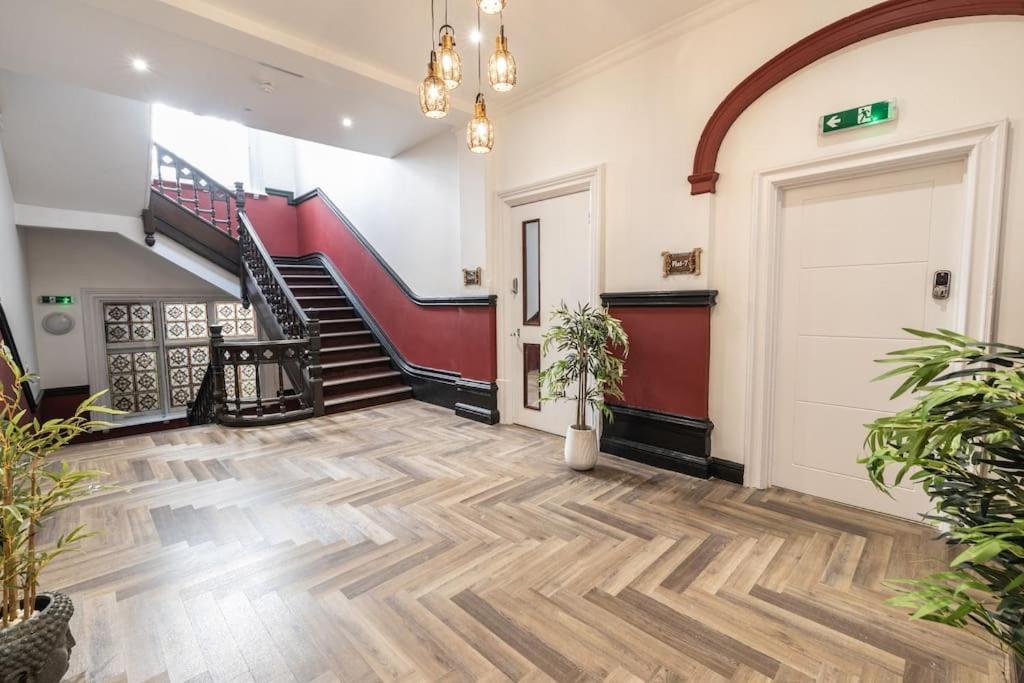 The Pocklington - The Golden Mile Suite Leicester Esterno foto