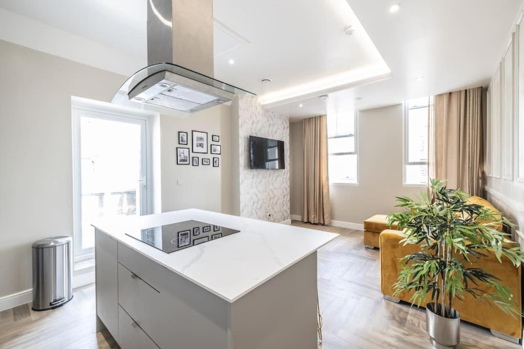 The Pocklington - The Golden Mile Suite Leicester Esterno foto